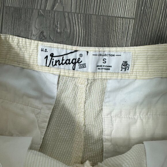 US Vintage by Exist Men’s Yellow White Seersucker Shorts Size S Summer Preppy - Picture 3 of 5